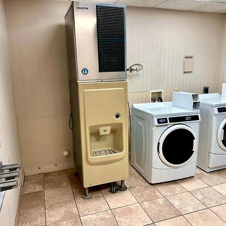 Hotel Lotus Kansas City Stadium Εξωτερικό φωτογραφία